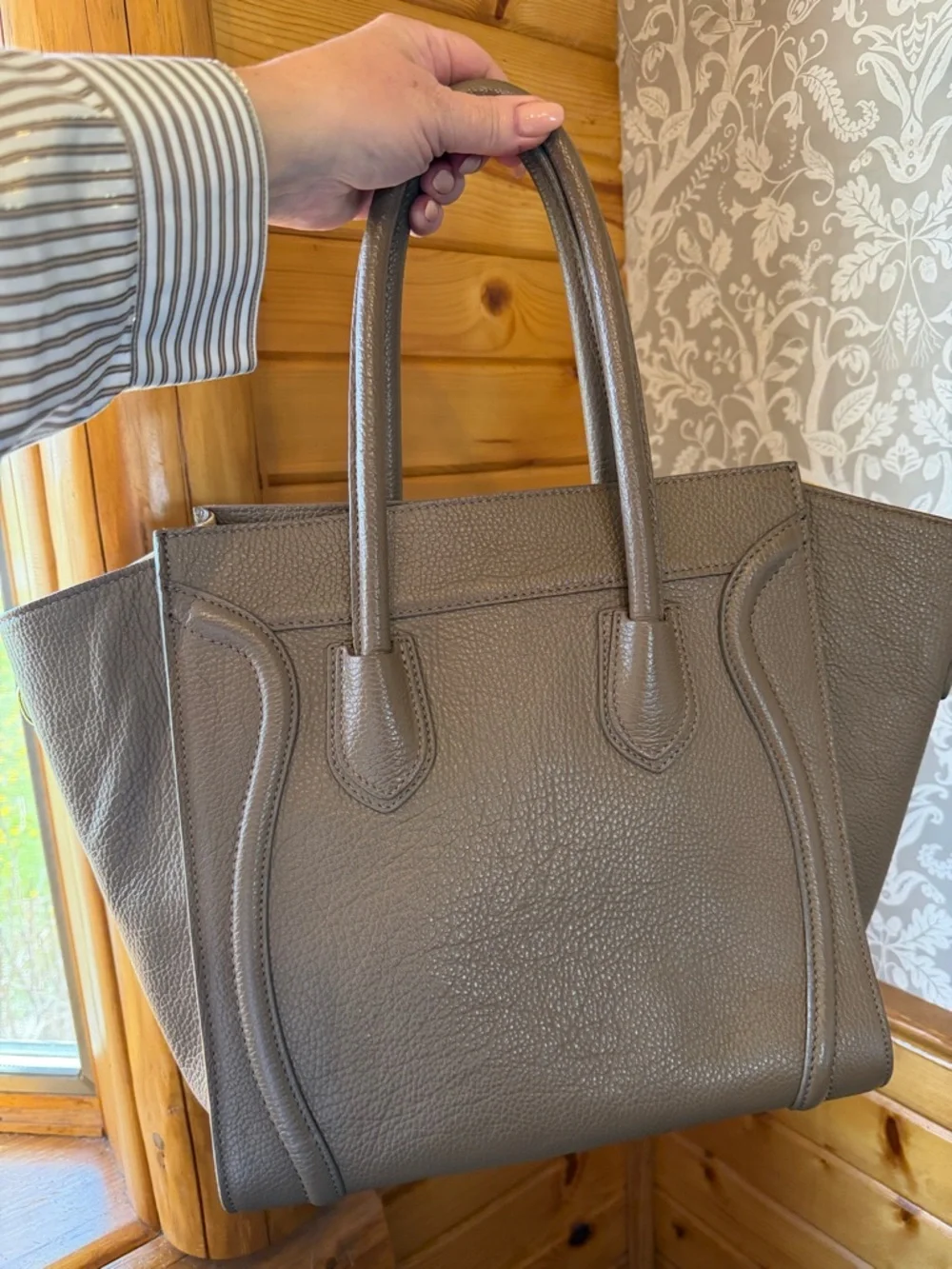 Tote Handbag Pebbled Leather Made in Italy EUC - Picture 2 of 4